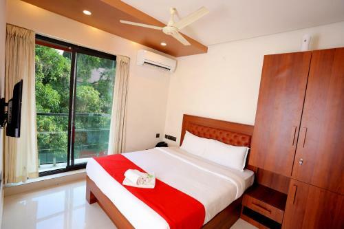 Hotel Q One Plaza