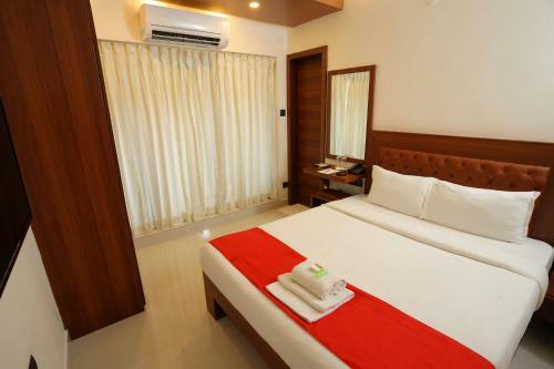 Hotel Q One Plaza