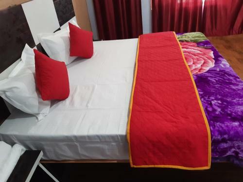 Hostal Singh Snow Mountain Guest House Nd Tarres Restaurant