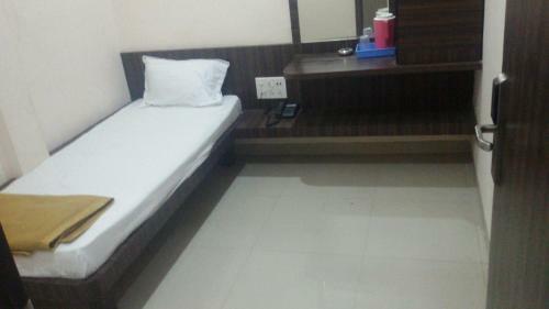Hotel Rajyog Lodge