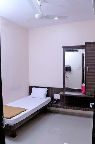 Hotel Rajyog Lodge