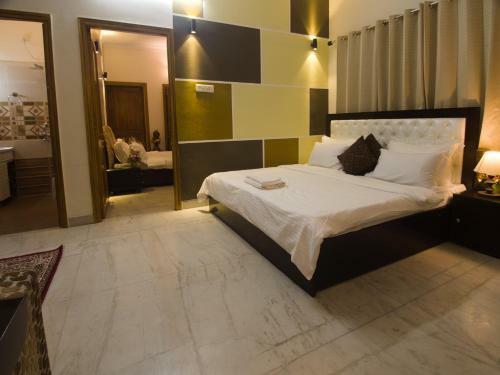 A Centrally Located Cozy, Comfortable Home