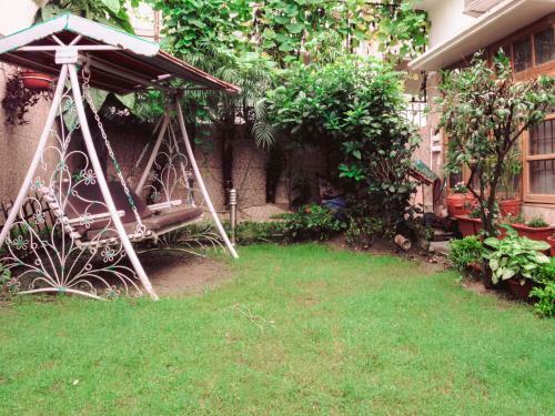 A Centrally Located Cozy, Comfortable Home