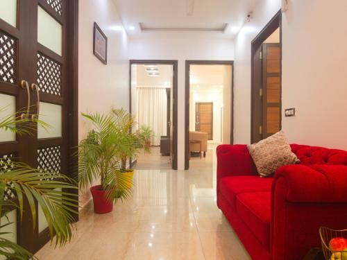 Spacious, Aesthetically Designed 3-br Apartment - 3 Mins Walk From City Center