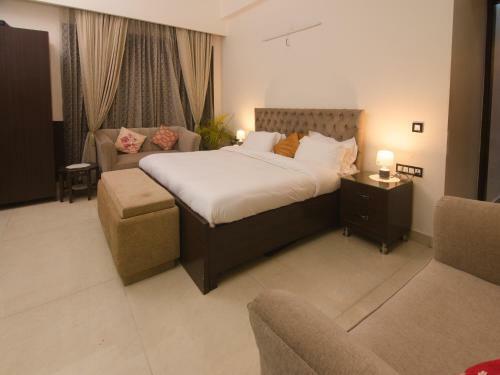 Spacious, Aesthetically Designed 3-br Apartment - 3 Mins Walk From City Center