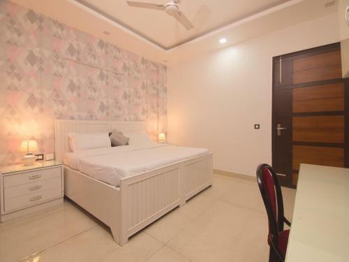 Spacious, Aesthetically Designed 3-br Apartment - 3 Mins Walk From City Center