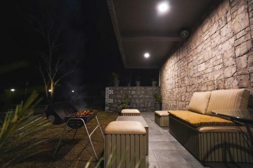 Villa Saffronstays Elysian