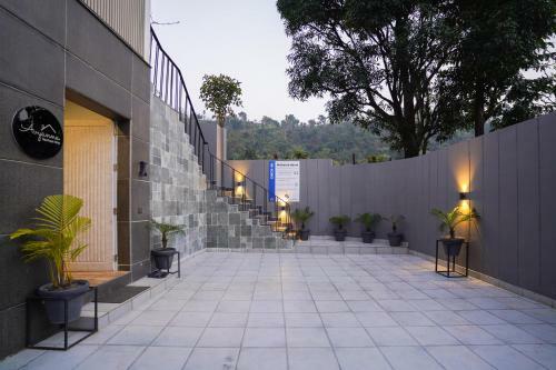Villa Saffronstays Elysian