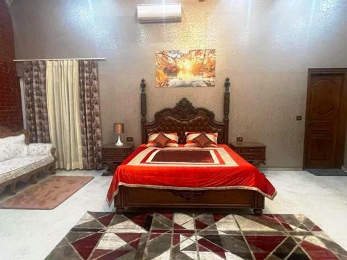 Lodge Yt Mansion