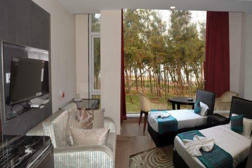 Hotel Sea N Sand