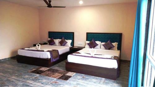 Hotel Sea N Sand