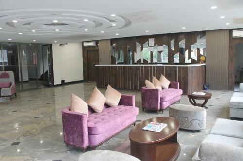 Hotel Sea N Sand