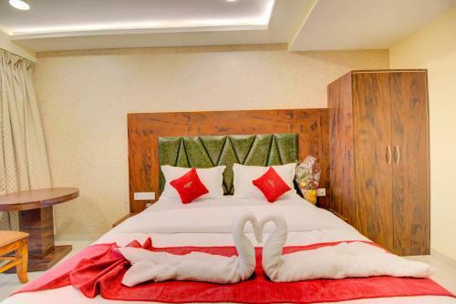 Hotel Samaira Residency