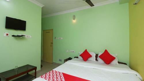 Hotel Staymaker Sadhna Inn