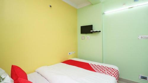 Hotel Staymaker Sadhna Inn