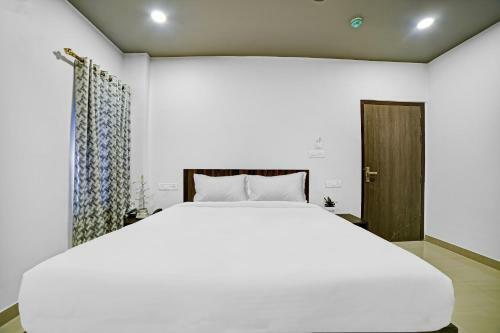 Hotel Collection O 83472 Pratishtha