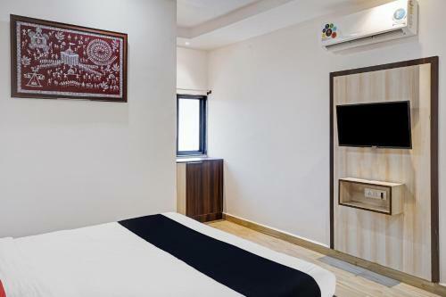 Collection O 79926 Hotel Pahuna