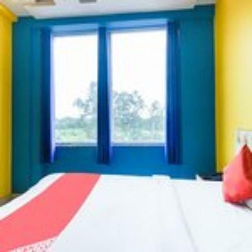 Hotel Staymaker Royal Galaxy
