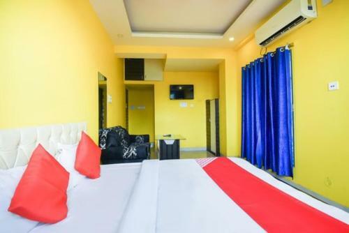 Hotel Staymaker Royal Galaxy