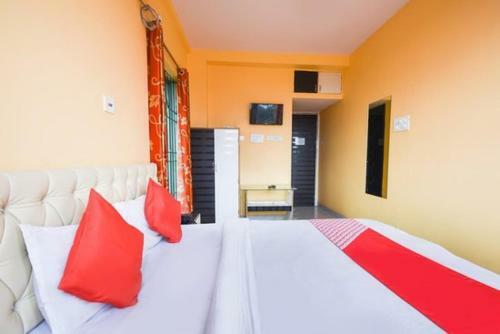 Hotel Staymaker Royal Galaxy