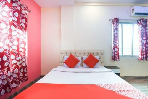 Hotel Staymaker Royal Galaxy