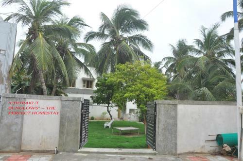 Villa Chitrakut Bungalows