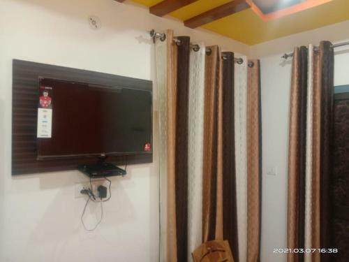 Lodge Priya Hotel