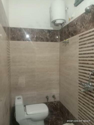 Lodge Priya Hotel