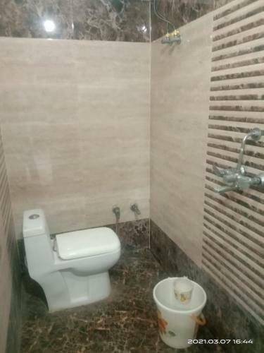 Lodge Priya Hotel