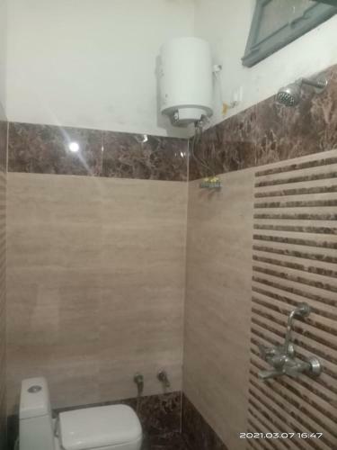 Lodge Priya Hotel