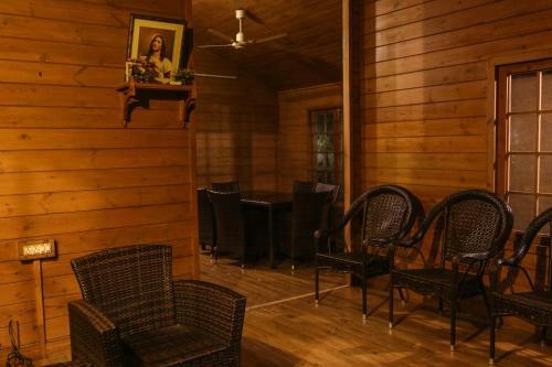 Woodhive Villa