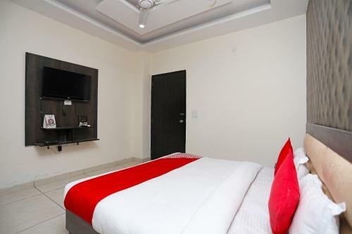 Oyo 28017 Hotel Olive