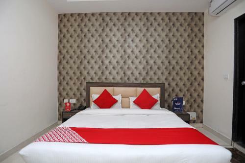 Oyo 28017 Hotel Olive