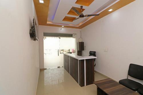 Oyo 39592 Hotel Akashdeep