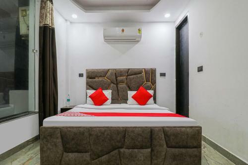 Oyo 86224 Hotel Grand