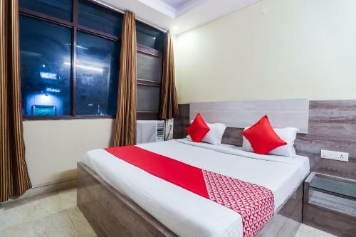 Oyo 68039 Hotel Kavya