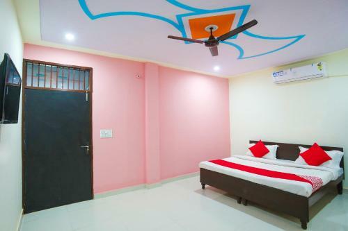 Hotel Vaccinated Staff - Oyo 62980 Shiva Residency