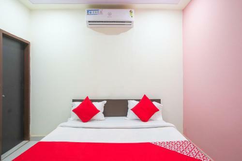 Hotel Vaccinated Staff - Oyo 62980 Shiva Residency