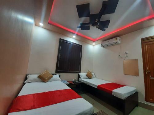 Hotel Shakuntla Palace