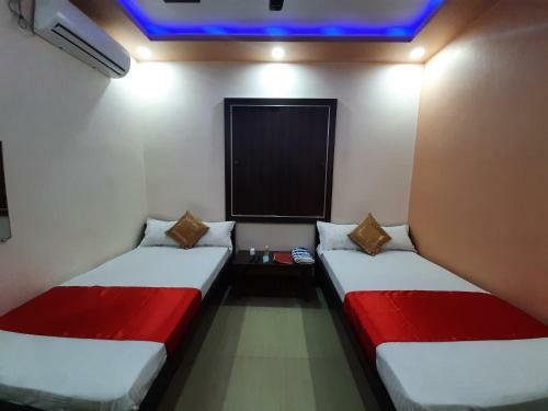 Hotel Shakuntla Palace