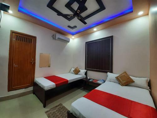 Hotel Shakuntla Palace