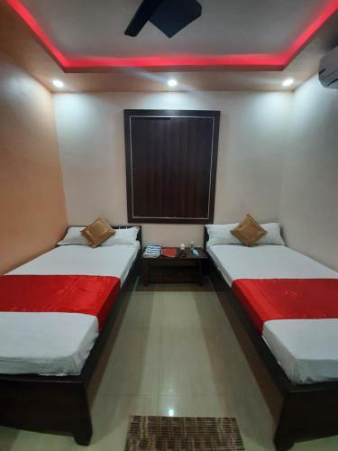 Hotel Shakuntla Palace