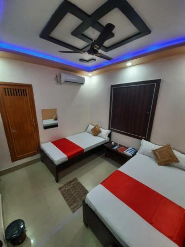 Hotel Shakuntla Palace