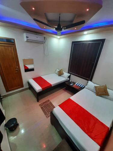 Hotel Shakuntla Palace