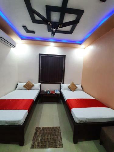 Hotel Shakuntla Palace