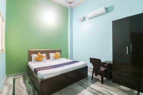 Spot On 61644 Hotel Kumar Kripa