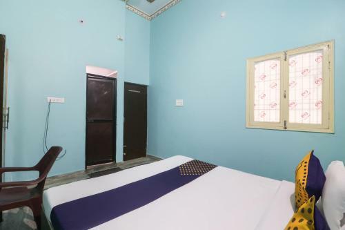 Spot On 61644 Hotel Kumar Kripa