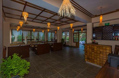 Hotel 100 Petals