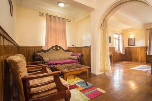 Hotel De Villa