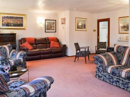 Lyn Leven Cottage